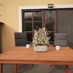 Penzion V Podzamci - Bezbarierove Apartmany V Centru Trebone Vendégház