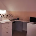 Vendégház Penzion V Podzamci - Bezbarierove Apartmany V Centru Trebone 4*