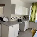 Penzion V Podzamci - Bezbarierove Apartmany V Centru Trebone Vendégház