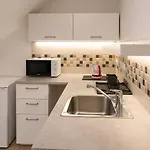 Penzion V Podzamci - Bezbarierove Apartmany V Centru Trebone Vendégház 4*