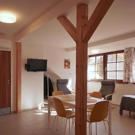 V Podzamci 4* Třeboň