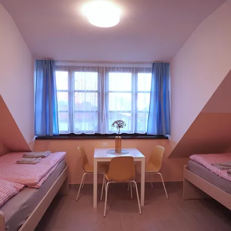 V Podzamci Pensionat Třeboň