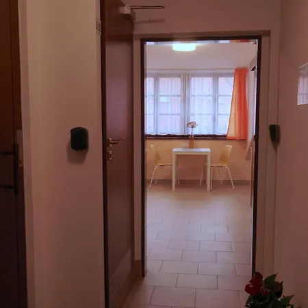 V Podzamci * Trebon