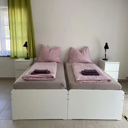 V Podzamci * Trebon