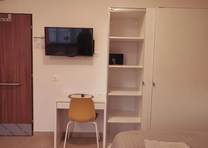 Affittacamere V Podzámčí 4*